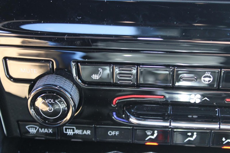Jeep Grand Cherokee Vehicle Image 11