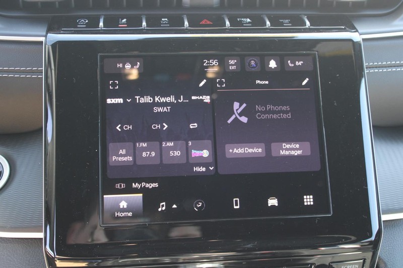 Jeep Grand Cherokee Vehicle Image 12
