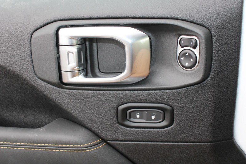 Jeep Wrangler Vehicle Image 20