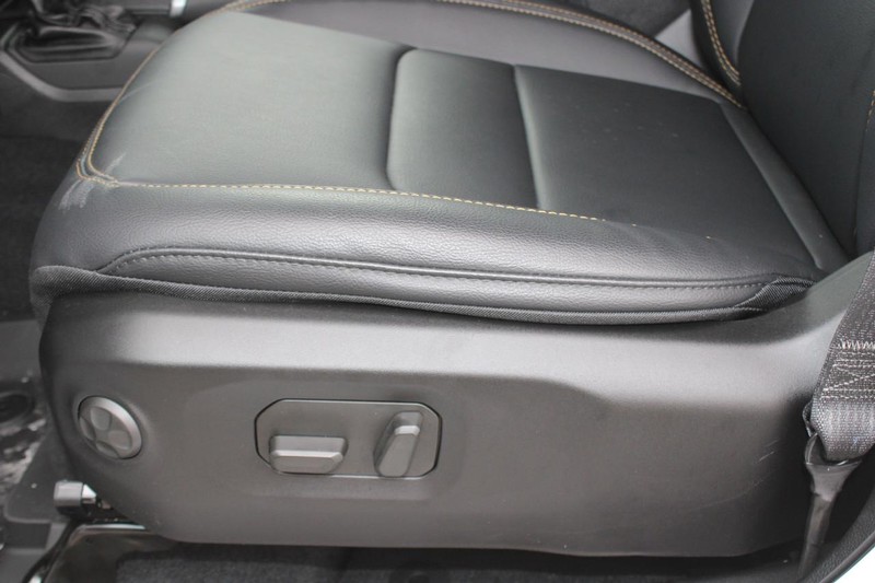 Jeep Wrangler Vehicle Image 21