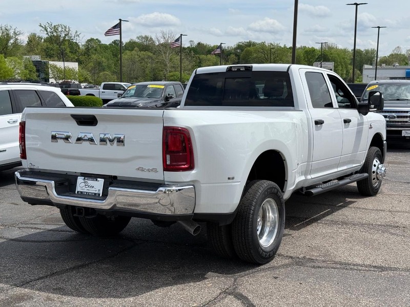 Ram 3500 Vehicle Image 03