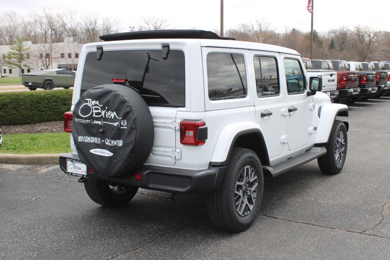 Jeep Wrangler Vehicle Image 03