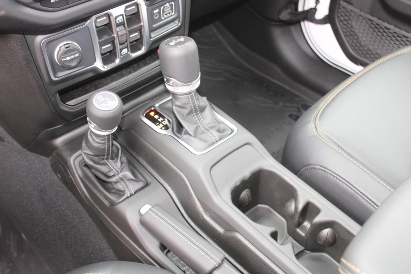 Jeep Wrangler Vehicle Image 15