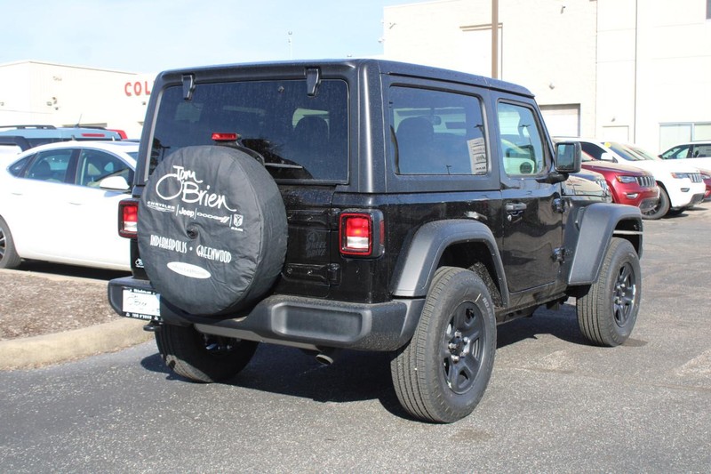 Jeep Wrangler Vehicle Image 03