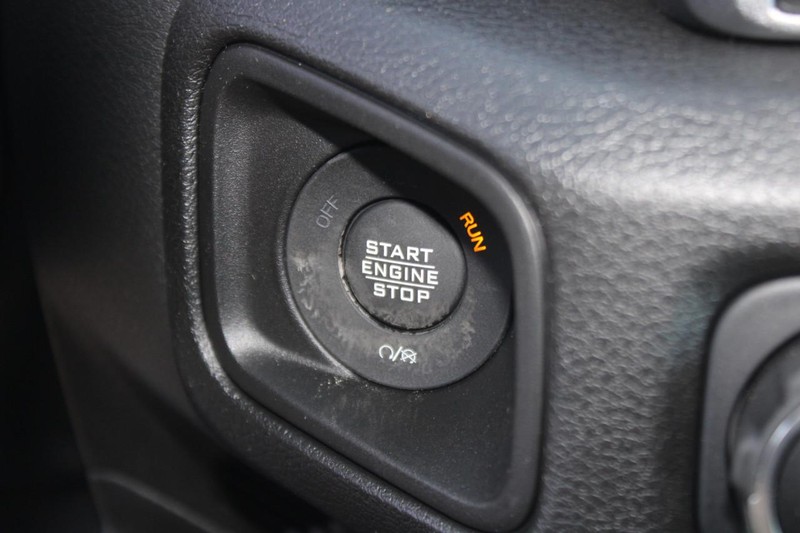 Jeep Wrangler Vehicle Image 09