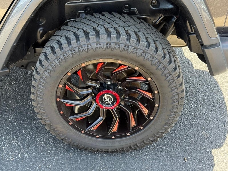 Jeep Wrangler Unlimited Vehicle Image 06