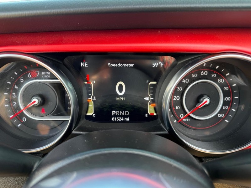 Jeep Wrangler Unlimited Vehicle Image 21