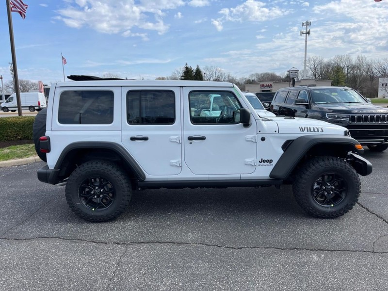 Jeep Wrangler Vehicle Image 02