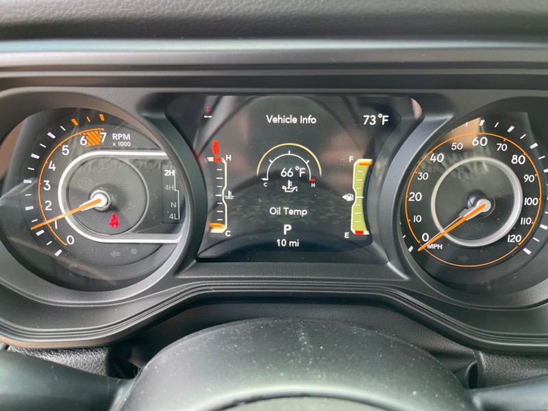 Jeep Wrangler Vehicle Image 18
