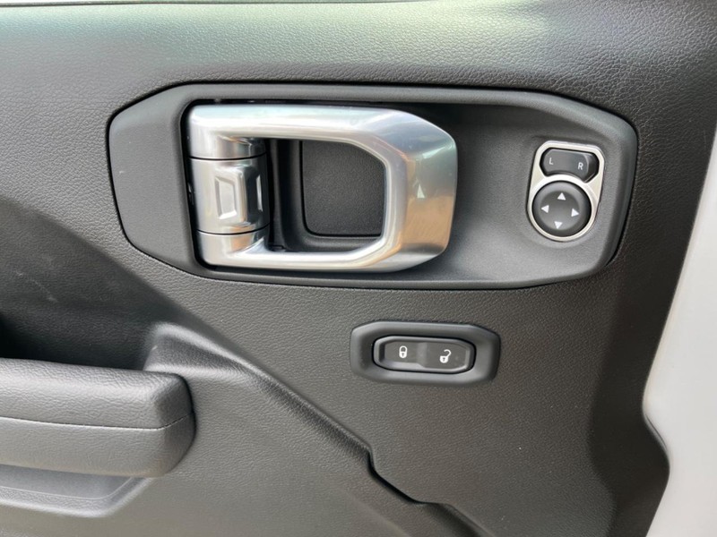 Jeep Wrangler Vehicle Image 20