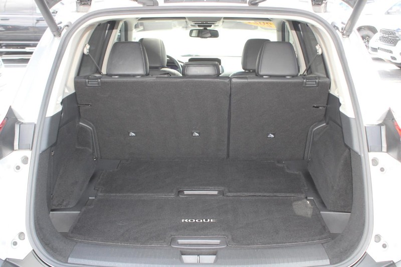 Nissan Rogue Vehicle Image 07