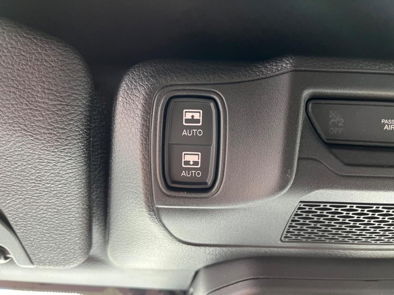 Jeep Wrangler 4xe Vehicle Image 17