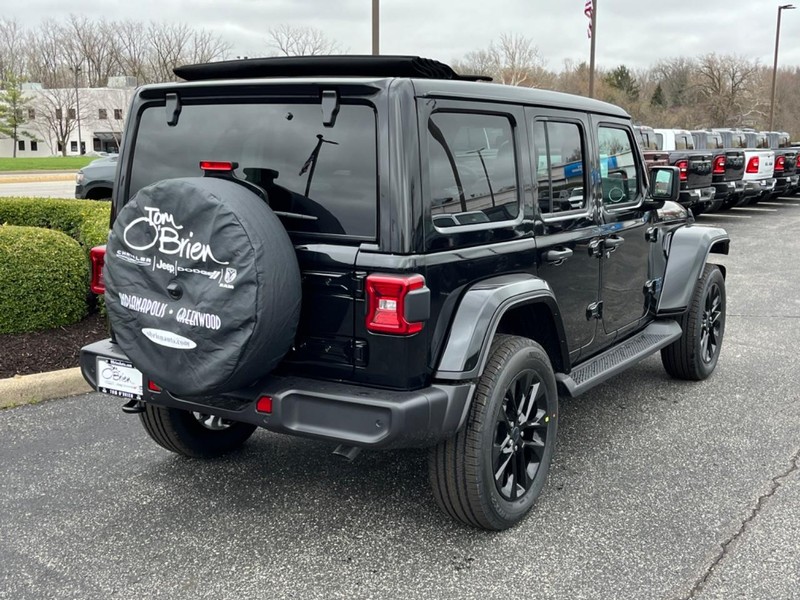Jeep Wrangler 4xe Vehicle Image 03