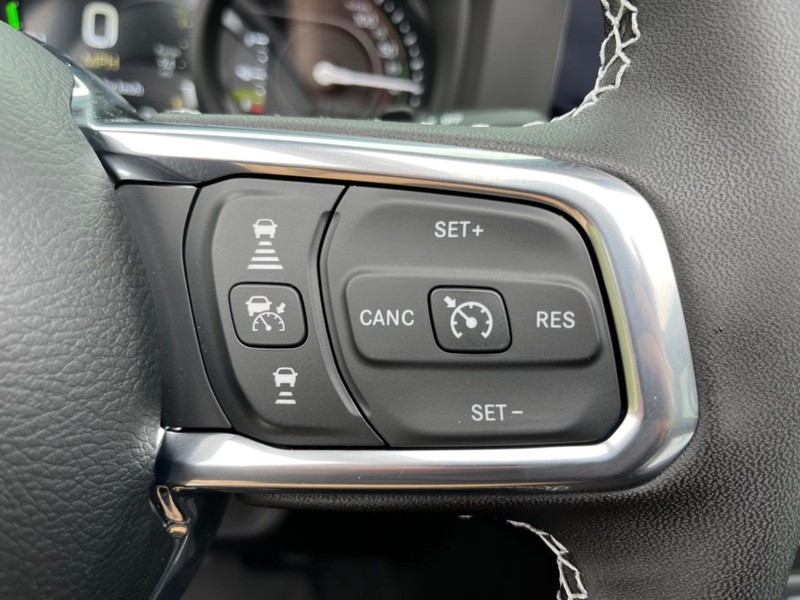 Jeep Wrangler 4xe Vehicle Image 09