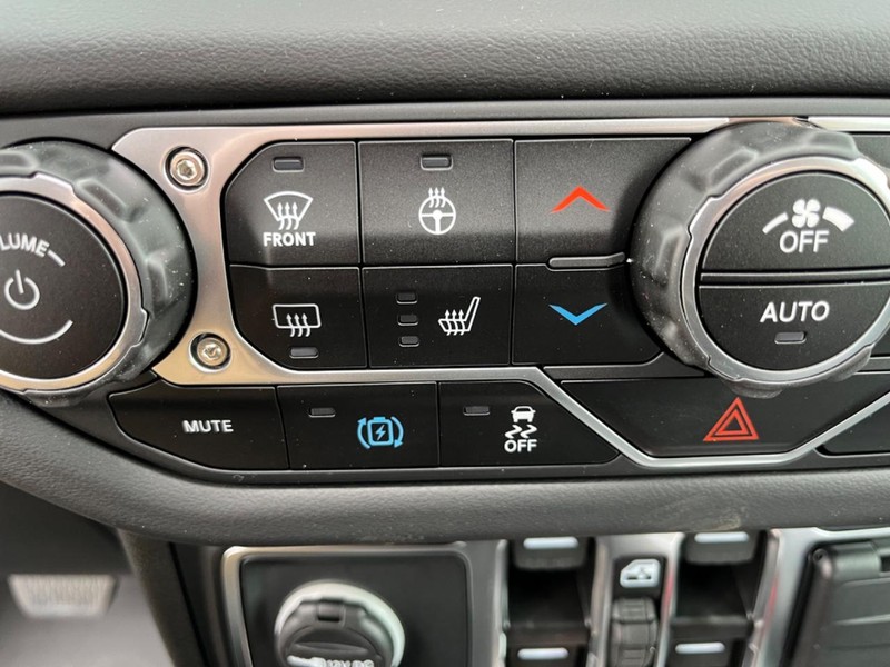 Jeep Wrangler 4xe Vehicle Image 11