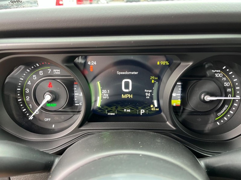 Jeep Wrangler 4xe Vehicle Image 18
