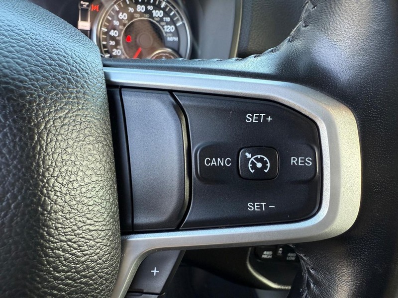 Ram 1500 Vehicle Image 14