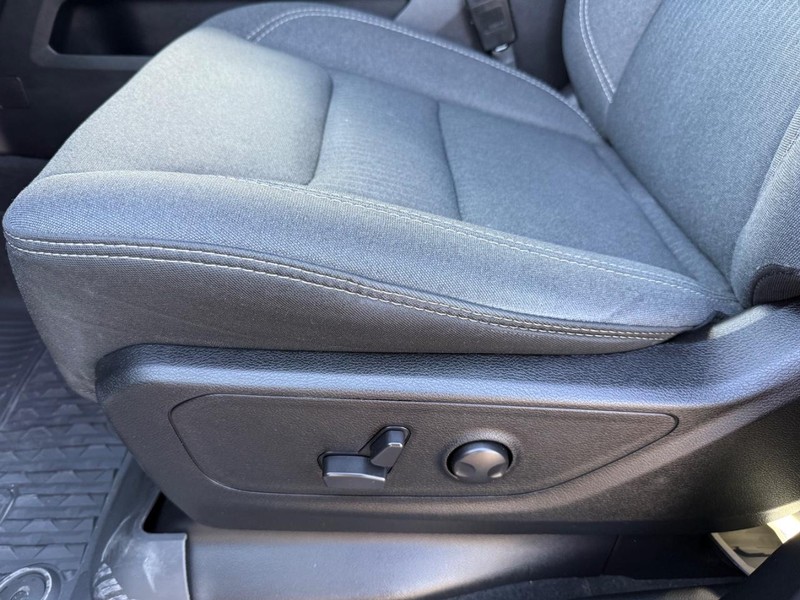 Ram 1500 Vehicle Image 25