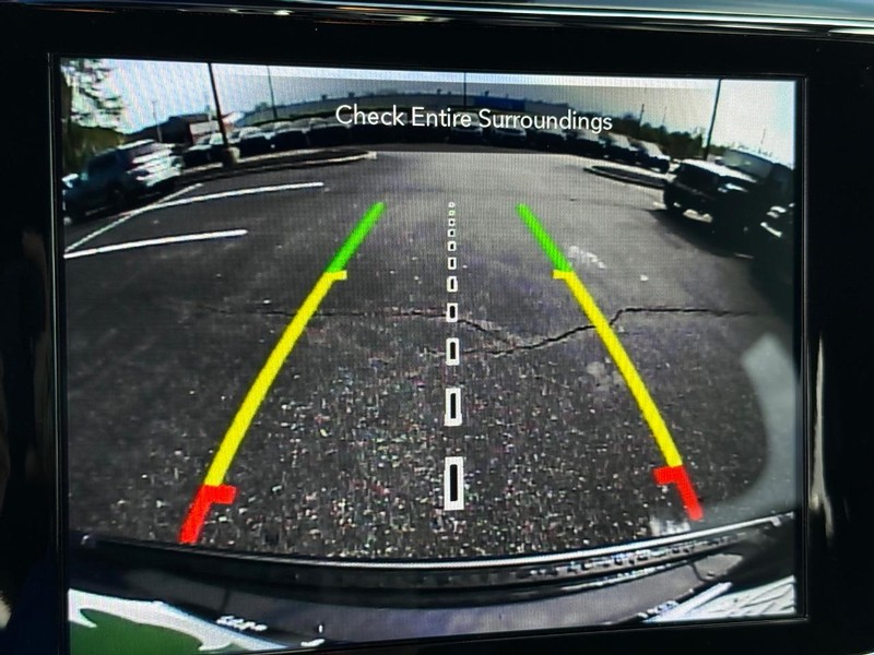 Jeep Grand Cherokee Vehicle Image 19