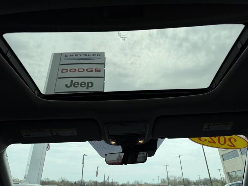 Honda Ridgeline Vehicle Image 11