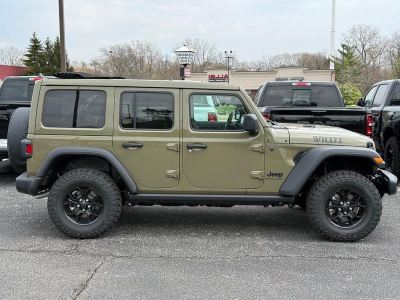 Jeep Wrangler Vehicle Image 02