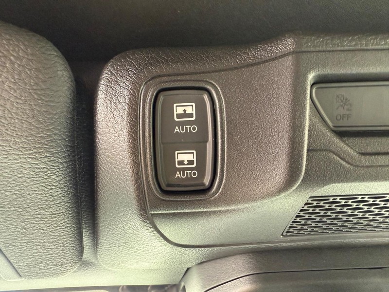Jeep Wrangler Vehicle Image 16