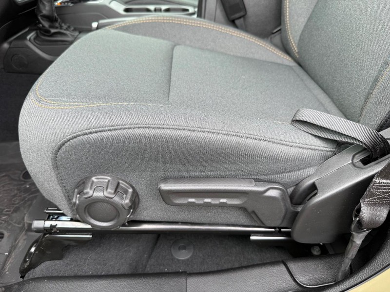 Jeep Wrangler Vehicle Image 20