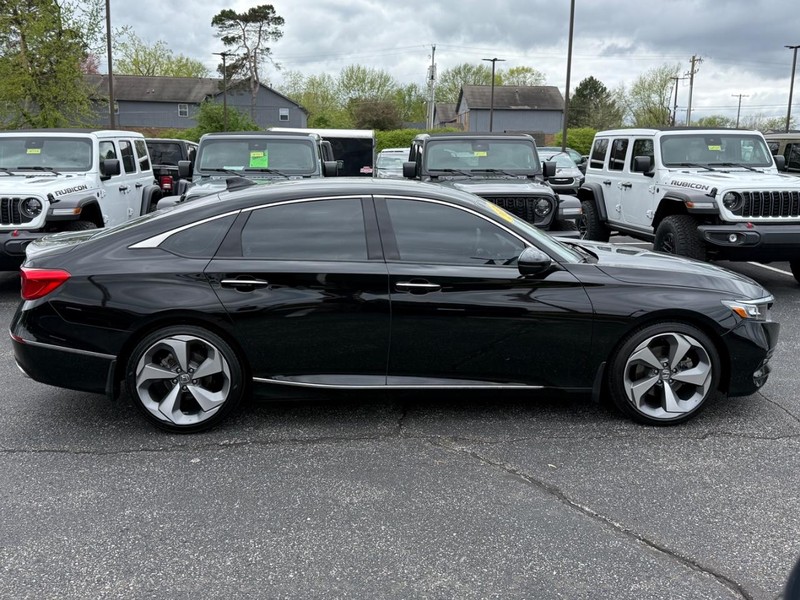 Honda Accord Sedan Vehicle Image 02