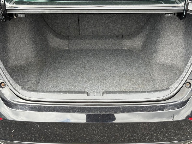 Honda Accord Sedan Vehicle Image 07