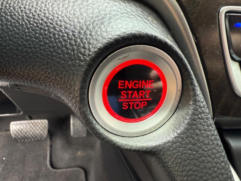 Honda Accord Sedan Vehicle Image 16