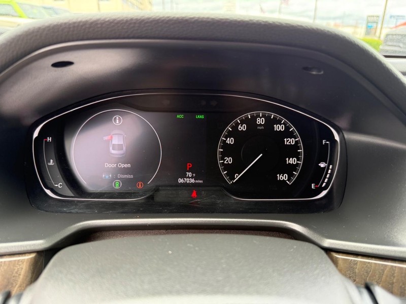Honda Accord Sedan Vehicle Image 23