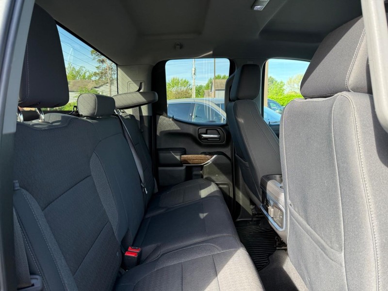 GMC Sierra 1500 Vehicle Image 10