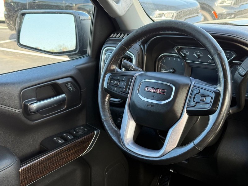 GMC Sierra 1500 Vehicle Image 12