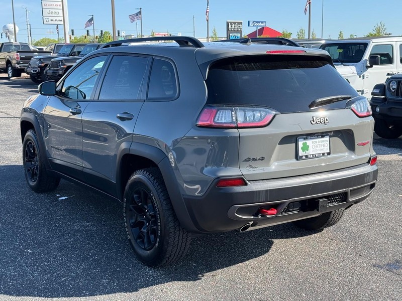 Jeep Cherokee Vehicle Image 05