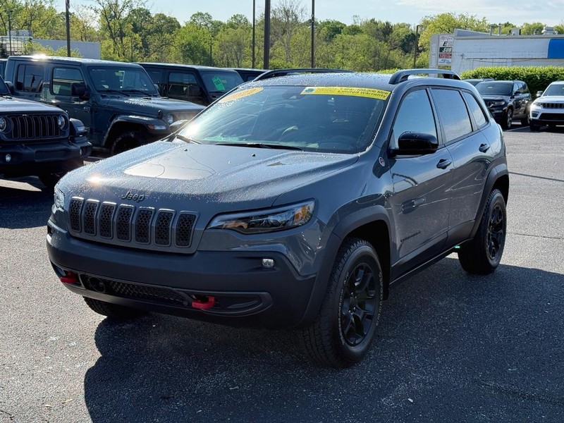 Jeep Cherokee Vehicle Image 09