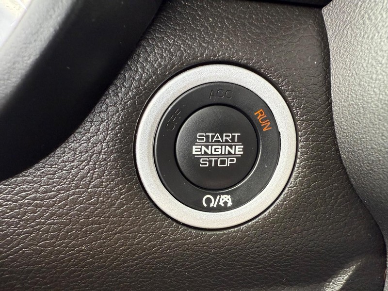 Ram 1500 Vehicle Image 15