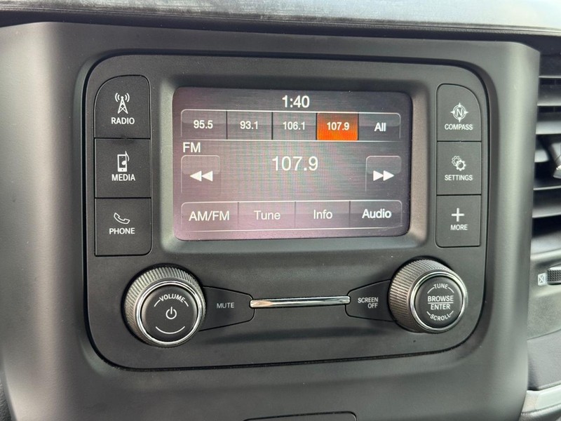 Ram 1500 Vehicle Image 16