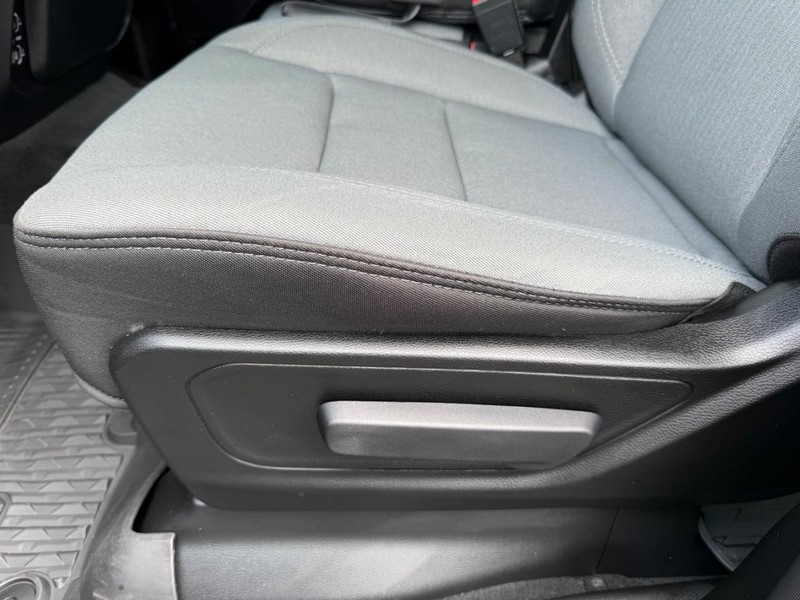 Ram 1500 Vehicle Image 24