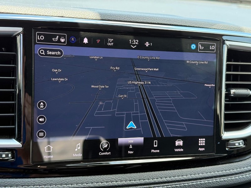 Chrysler Pacifica Vehicle Image 19
