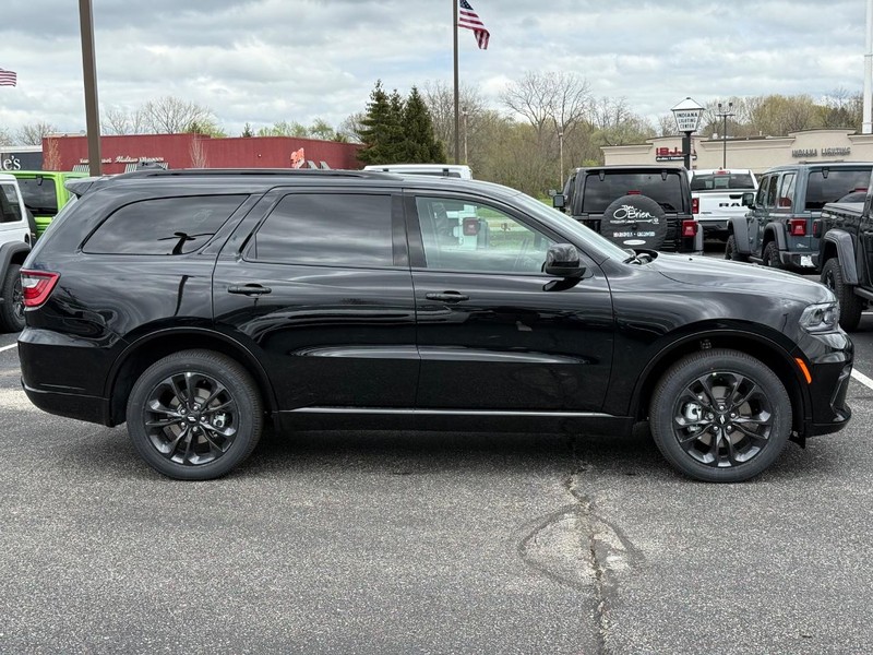 Dodge Durango Vehicle Image 02