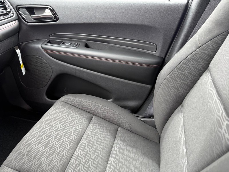 Dodge Durango Vehicle Image 16