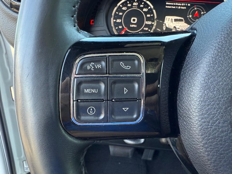 Jeep Wrangler Unlimited Vehicle Image 13