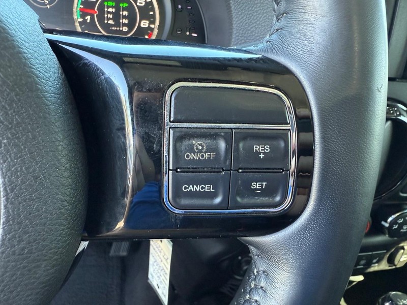 Jeep Wrangler Unlimited Vehicle Image 14