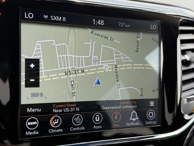 Jeep Grand Cherokee Vehicle Image 20