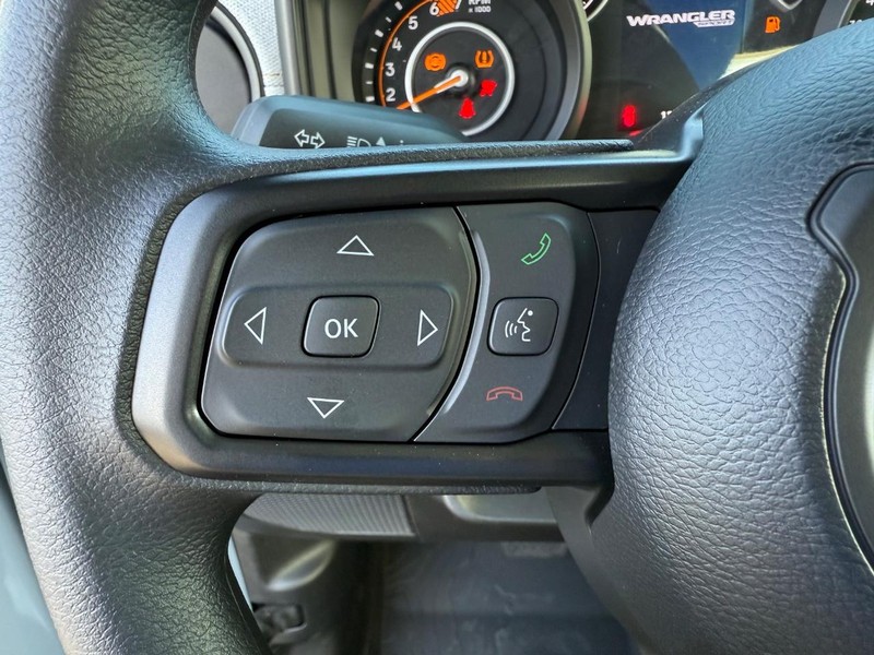 Jeep Wrangler Vehicle Image 07