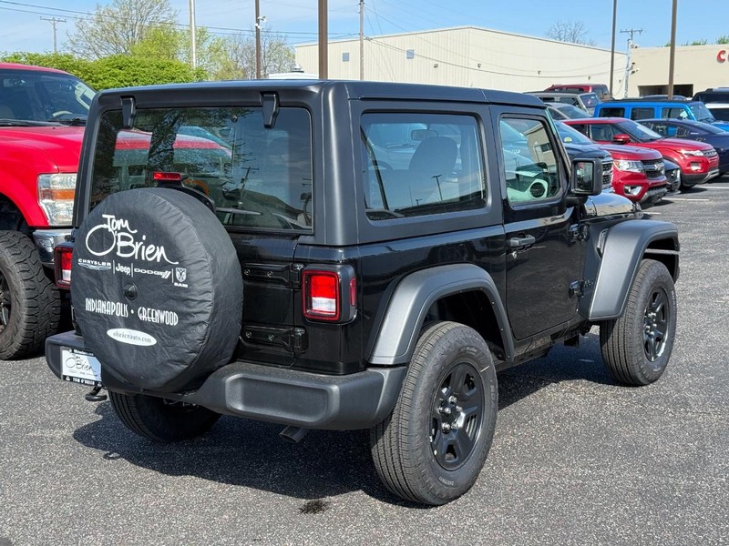 Jeep Wrangler Vehicle Image 03