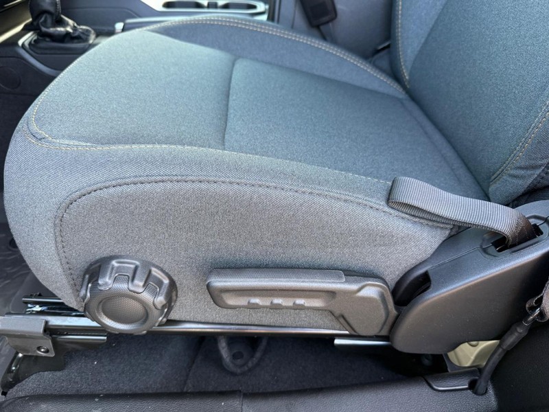 Jeep Wrangler Vehicle Image 18