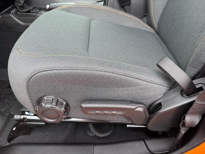 Jeep Wrangler Vehicle Image 19