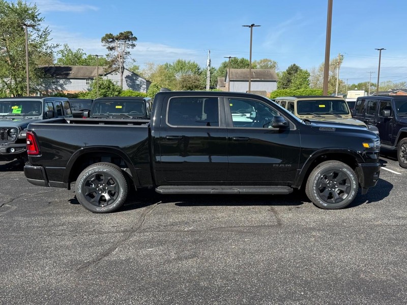 Ram 1500 Vehicle Image 02