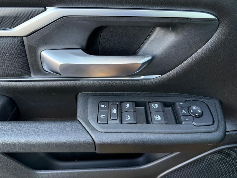 Ram 1500 Vehicle Image 16